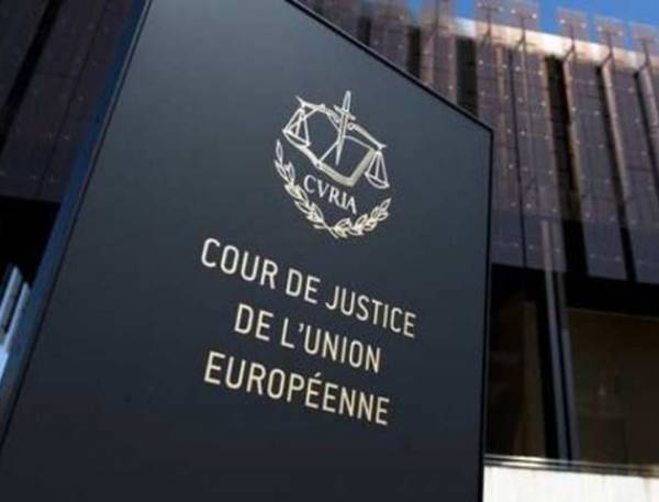 &Delta;&Epsilon;&Epsilon;: &Alpha;&pi;&omicron;&rho;&rho;ί&pi;&tau;&epsilon;&tau;&alpha;&iota; &eta; &alpha;&gamma;&omega;&gamma;ή &alpha;&pi;&omicron;&zeta;&eta;&mu;ί&omega;&sigma;&eta;&sigmaf; &kappa;&alpha;&tau;ό&chi;&omega;&nu; &epsilon;&lambda;&lambda;&eta;&nu;&iota;&kappa;ώ&nu; &chi;&rho;&epsilon;&omicron;&gamma;&rho;ά&phi;&omega;&nu; &pi;&omicron;&upsilon; &mu;&epsilon;&tau;&epsilon;ί&chi;&alpha;&nu; &sigma;&tau;&eta;&nu; &alpha;&nu;&alpha;&delta;&iota;ά&rho;&theta;&rho;&omega;&sigma;&eta; &tau;&omicron;&upsilon; &epsilon;&lambda;&lambda;&eta;&nu;&iota;&kappa;&omicron;ύ &delta;&eta;&mu;&omicron;&sigma;ί&omicron;&upsilon; &chi;&rho;έ&omicron;&upsilon;&sigmaf; &tau;&omicron; 2012