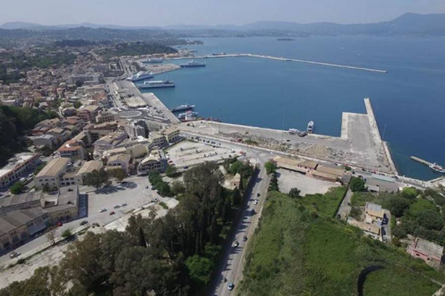&Tau;&Alpha;&Iota;&Pi;&Epsilon;&Delta;: &Epsilon;&nu;&delta;&iota;&alpha;&phi;έ&rho;&omicron;&nu; &alpha;&pi;ό &tau;έ&sigma;&sigma;&epsilon;&rho;&alpha; &epsilon;&pi;&epsilon;&nu;&delta;&upsilon;&tau;&iota;&kappa;ά &sigma;&chi;ή&mu;&alpha;&tau;&alpha; &gamma;&iota;&alpha; &tau;&eta;&nu; Megayacht &Mu;&alpha;&rho;ί&nu;&alpha; &sigma;&tau;&eta;&nu; &Kappa;έ&rho;&kappa;&upsilon;&rho;&alpha;