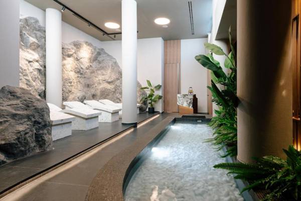 Paros Agnanti Resort &amp; Spa: Έ&nu;&alpha;&rho;&xi;&eta; &lambda;&epsilon;&iota;&tau;&omicron;&upsilon;&rho;&gamma;ί&alpha;&sigmaf; &tau;&omicron;&upsilon; luxury Olvia Spa