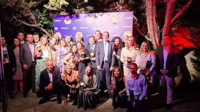 Super Market Awards 2021: H METRO AEBE &alpha;&nu;&alpha;&kappa;&eta;&rho;ύ&chi;&theta;&eta;&kappa;&epsilon; TOP NATIONAL RETAILER