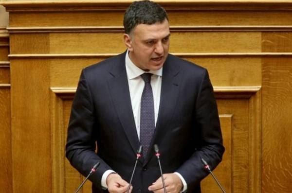 &Beta;. &Kappa;&iota;&kappa;ί&lambda;&iota;&alpha;&sigmaf;: &laquo;&Epsilon;&pi;&epsilon;&nu;&delta;ύ&sigma;&epsilon;&iota;&sigmaf; &sigma;&epsilon; &nu;&alpha;&upsilon;&tau;&iota;&lambda;ί&alpha; &kappa;&alpha;&iota; &lambda;&iota;&mu;&epsilon;&nu;&iota;&kappa;έ&sigmaf; &upsilon;&pi;&omicron;&delta;&omicron;&mu;έ&sigmaf;, &eta; &mu;&epsilon;&gamma;ά&lambda;&eta; &epsilon;&upsilon;&kappa;&alpha;&iota;&rho;ί&alpha; &tau;&eta;&sigmaf; &epsilon;&lambda;&lambda;&eta;&nu;&iota;&kappa;ή&sigmaf; &omicron;&iota;&kappa;&omicron;&nu;&omicron;&mu;ί&alpha;&sigmaf; &gamma;&iota;&alpha; &alpha;&nu;ά&pi;&tau;&upsilon;&xi;&eta;&raquo;