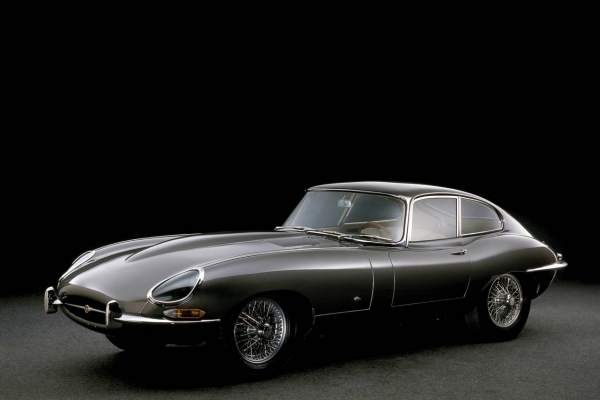 To E-type &tau;&eta;&sigmaf; Jaguar έ&gamma;&iota;&nu;&epsilon; 60 &epsilon;&tau;ώ&nu;