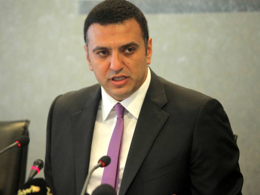 &Beta;. &Kappa;&iota;&kappa;ί&lambda;&iota;&alpha;&sigmaf;: 884% &alpha;ύ&xi;&eta;&sigma;&eta; &sigma;&tau;&iota;&sigmaf; &alpha;&phi;ί&xi;&epsilon;&iota;&sigmaf; &tau;&omicron;&upsilon;&rho;&iota;&sigma;&tau;ώ&nu;