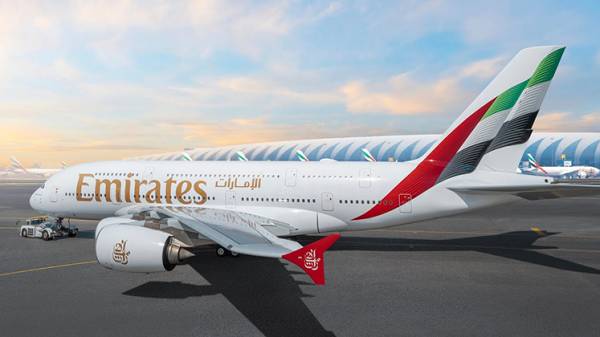 Emirates: &Pi;&lambda;ή&rho;&eta;&sigmaf; &Alpha;&pi;&omicron;&kappa;&alpha;&tau;ά&sigma;&tau;&alpha;&sigma;&eta; &tau;&omega;&nu; &pi;&tau;ή&sigma;&epsilon;&omega;&nu; &mu;&epsilon; &epsilon;&pi;&iota;&sigma;&tau;&rho;&omicron;&phi;ή &sigma;&epsilon; 130+ &pi;&rho;&omicron;&omicron;&rho;&iota;&sigma;&mu;&omicron;ύ&sigmaf;