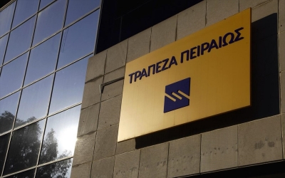 &Tau;&rho;ά&pi;&epsilon;&zeta;&alpha; &Pi;&epsilon;&iota;&rho;&alpha;&iota;ώ&sigmaf;: &Pi;&omega;&lambda;&epsilon;ί &sigma;&tau;&omicron;&nu; &Alpha;&Delta;&Mu;&Eta;&Epsilon; &alpha;&kappa;ί&nu;&eta;&tau;&omicron; &alpha;&xi;ί&alpha;&sigmaf; 12 &epsilon;&kappa;&alpha;&tau;. &epsilon;&upsilon;&rho;ώ