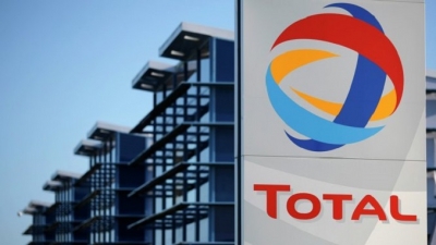 Total: &Mu;&alpha;&tau;&alpha;&iota;ώ&nu;&epsilon;&iota; &delta;&iota;&alpha;&phi;&eta;&mu;&iota;&sigma;&tau;&iota;&kappa;ή &epsilon;&kappa;&sigma;&tau;&rho;&alpha;&tau;&epsilon;ί&alpha; &tau;&eta;&sigmaf; &sigma;&tau;&eta; Le Monde