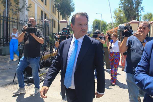 Έ&nu;&tau;&alpha;&lambda;&mu;&alpha; &sigma;ύ&lambda;&lambda;&eta;&psi;&eta;&sigmaf; &gamma;&iota;&alpha; &tau;&omicron;&nu; &Alpha;&pi;ό&sigma;&tau;&omicron;&lambda;&omicron; &Lambda;ύ&tau;&rho;&alpha; &omicron; &omicron;&pi;&omicron;ί&omicron;&sigmaf; &alpha;&nu;&alpha;&zeta;&eta;&tau;&epsilon;ί&tau;&alpha;&iota; &alpha;&pi;ό &tau;&eta;&nu; &Epsilon;&Lambda;&Alpha;&Sigma;