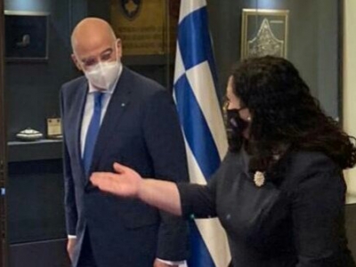 &Sigma;&tau;&eta;&nu; &Pi;&rho;ί&sigma;&tau;&iota;&nu;&alpha; &omicron; &Nu;. &Delta;έ&nu;&delta;&iota;&alpha;&sigmaf; - &Sigma;&upsilon;&nu;ά&nu;&tau;&eta;&sigma;&eta; &mu;&epsilon; &tau;&eta;&nu; &pi;&rho;ό&epsilon;&delta;&rho;&omicron; &tau;&omicron;&upsilon; &Kappa;&omicron;&sigma;ό&beta;&omicron;&upsilon;