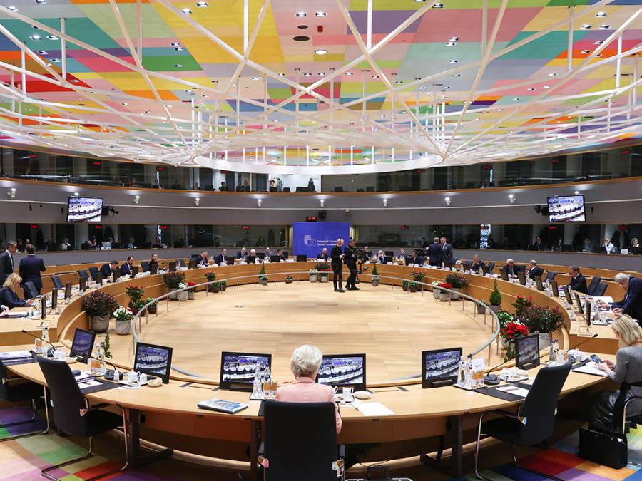 &Sigma;&upsilon;&mu;&phi;&omega;&nu;ί&alpha; &sigma;&tau;&eta; &Sigma;ύ&nu;&omicron;&delta;&omicron; &Kappa;&omicron;&rho;&upsilon;&phi;ή&sigmaf; &gamma;&iota;&alpha; &tau;&eta; &chi;&omicron;&rho;ή&gamma;&eta;&sigma;&eta; 50 &delta;&iota;&sigma;. &sigma;&tau;&eta;&nu; &Omicron;&upsilon;&kappa;&rho;&alpha;&nu;ί&alpha;