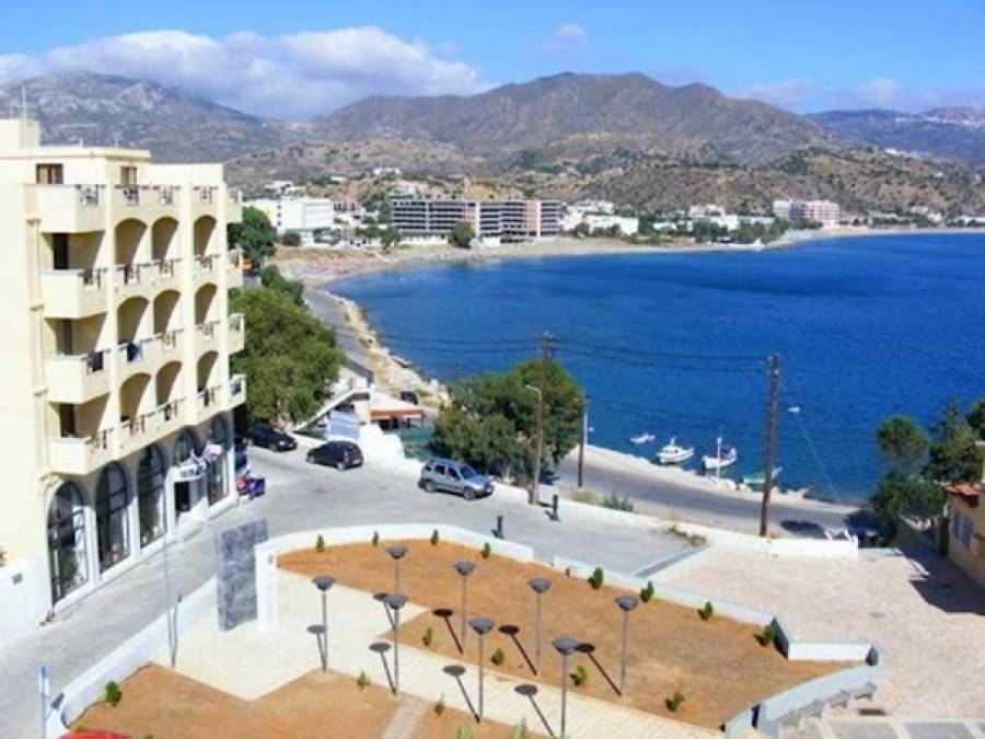 &Sigma;&tau;&eta;&nu; CHC Group &tau;&omicron; &xi;&epsilon;&nu;&omicron;&delta;&omicron;&chi;&epsilon;ί&omicron; Atlantis &sigma;&tau;&eta;&nu; &Kappa;ά&rho;&pi;&alpha;&theta;&omicron;