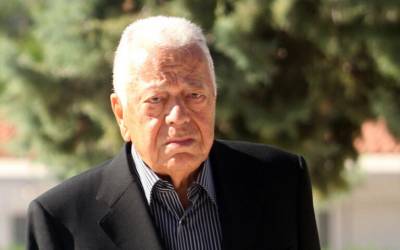 &Pi;έ&theta;&alpha;&nu;&epsilon; &pi;&lambda;ή&rho;&eta;&sigmaf; &eta;&mu;&epsilon;&rho;ώ&nu; &omicron; &epsilon;&kappa;&delta;ό&tau;&eta;&sigmaf; &Gamma;&iota;ώ&rho;&gamma;&omicron;&sigmaf; &Mu;&pi;ό&mu;&pi;&omicron;&lambda;&alpha;&sigmaf;