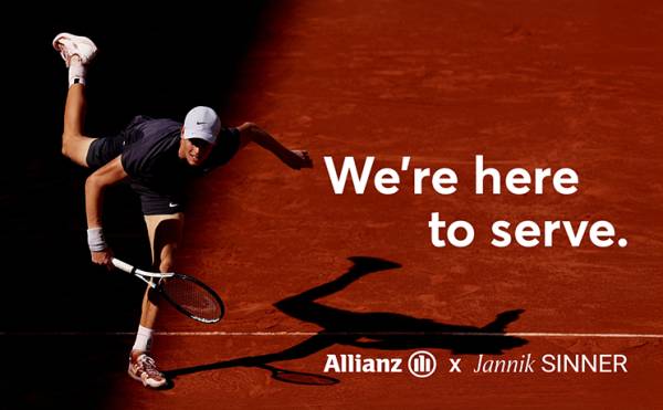 &Omicron; Jannik Sinner &kappa;&alpha;&iota; &omicron; ό&mu;&iota;&lambda;&omicron;&sigmaf; Allianz &alpha;&nu;&alpha;&kappa;&omicron;&iota;&nu;ώ&nu;&omicron;&upsilon;&nu; &pi;&omicron;&lambda;&upsilon;&epsilon;&tau;ή &pi;&alpha;&gamma;&kappa;ό&sigma;&mu;&iota;&alpha; &sigma;&upsilon;&nu;&epsilon;&rho;&gamma;&alpha;&sigma;ί&alpha;