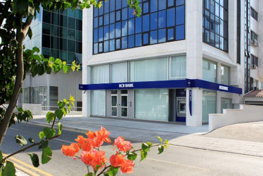 &Eta; RCB Bank &sigma;&tau;&eta;&nu; &Kappa;ύ&pi;&rho;&omicron; &alpha;&lambda;&lambda;ά&zeta;&epsilon;&iota; &tau;&eta; &mu;&epsilon;&tau;&omicron;&chi;&iota;&kappa;ή &tau;&eta;&sigmaf; &sigma;ύ&nu;&theta;&epsilon;&sigma;&eta; &lambda;ό&gamma;&omega; &tau;&omega;&nu; &kappa;&upsilon;&rho;ώ&sigma;&epsilon;&omega;&nu; &kappa;&alpha;&tau;ά &tau;&eta;&sigmaf; &Rho;&omega;&sigma;ί&alpha;&sigmaf;