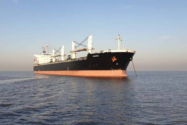 Almi Marine: &Delta;ύ&omicron; &nu;έ&alpha; Ultramax bulk carriers