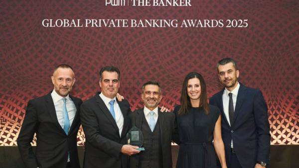 Alpha Bank: &Alpha;&nu;&alpha;&delta;&epsilon;ί&chi;&theta;&eta;&kappa;&epsilon; &Beta;est Private Bank &sigma;&tau;&eta;&nu; &Epsilon;&lambda;&lambda;ά&delta;&alpha;