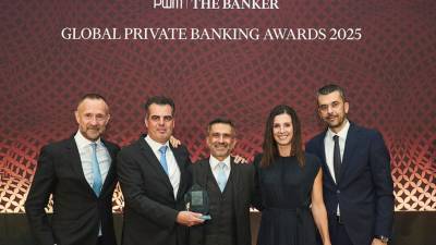 Alpha Bank: &Alpha;&nu;&alpha;&delta;&epsilon;ί&chi;&theta;&eta;&kappa;&epsilon; &Beta;est Private Bank &sigma;&tau;&eta;&nu; &Epsilon;&lambda;&lambda;ά&delta;&alpha;