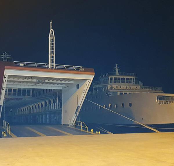 &Delta;&epsilon;&mu;έ&nu;&alpha; &tau;&alpha; &pi;&lambda;&omicron;ί&alpha; &sigma;&tau;&iota;&sigmaf; 22 &kappa;&alpha;&iota; 23 &Omicron;&kappa;&tau;&omega;&beta;&rho;ί&omicron;&upsilon; - 48&omega;&rho;&eta; &alpha;&pi;&epsilon;&rho;&gamma;ί&alpha; &tau;&eta;&sigmaf; &Pi;&Nu;&Omicron;