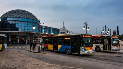 &Alpha;&upsilon;&xi;ά&nu;&omicron;&nu;&tau;&alpha;&iota; &tau;&alpha; &delta;&rho;&omicron;&mu;&omicron;&lambda;ό&gamma;&iota;&alpha; &lambda;&epsilon;&omega;&phi;&omicron;&rho;&epsilon;ί&omega;&nu; &pi;&rho;&omicron;&sigmaf; &tau;&iota;&sigmaf; &kappa;&omicron;&nu;&tau;&iota;&nu;έ&sigmaf; &pi;&alpha;&rho;&alpha;&lambda;ί&epsilon;&sigmaf; &tau;&eta;&sigmaf; &Theta;&epsilon;&sigma;&sigma;&alpha;&lambda;&omicron;&nu;ί&kappa;&eta;&sigmaf;