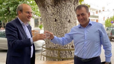 &Mu;&epsilon; &rho;&alpha;&kappa;ή &upsilon;&pi;&omicron;&delta;έ&chi;&theta;&eta;&kappa;&epsilon; &omicron; &Beta;&rho;&omicron;ύ&tau;&sigma;&eta;&sigmaf; &tau;&omicron;&nu; &Chi;&alpha;&tau;&zeta;&eta;&delta;ά&kappa;&eta; &sigma;&tau;&eta; &Nu;ά&xi;&omicron;