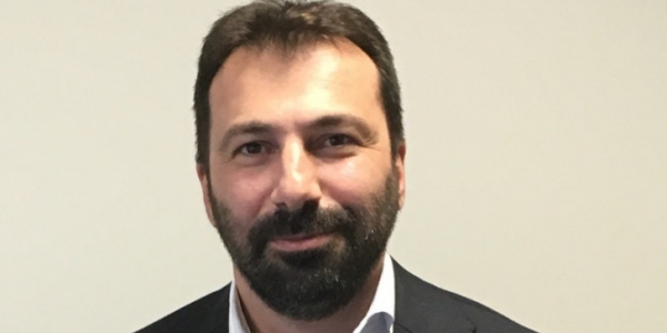 &Delta;&Epsilon;&Eta;: &Omicron; &Kappa;. &Alpha;&lambda;&epsilon;&xi;&alpha;&nu;&delta;&rho;ί&delta;&eta;&sigmaf; &nu;έ&omicron;&sigmaf; &Gamma;&epsilon;&nu;&iota;&kappa;ό&sigmaf; &Delta;&iota;&epsilon;&upsilon;&theta;&upsilon;&nu;&tau;ή&sigmaf; &Omicron;&iota;&kappa;&omicron;&nu;&omicron;&mu;&iota;&kappa;ώ&nu; &Upsilon;&pi;&eta;&rho;&epsilon;&sigma;&iota;ώ&nu;