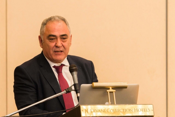 &Epsilon;&Epsilon;&Alpha;: Ά&delta;&iota;&kappa;&omicron; &nu;&alpha; &kappa;&lambda;&epsilon;ί&nu;&omicron;&upsilon;&nu; &tau;&alpha; &epsilon;&sigma;&tau;&iota;&alpha;&tau;ό&rho;&iota;&alpha; &tau;&alpha; &mu;&epsilon;&sigma;ά&nu;&upsilon;&chi;&tau;&alpha; - &Eta; &kappa;&upsilon;&beta;έ&rho;&nu;&eta;&sigma;&eta; &nu;&alpha; &xi;&alpha;&nu;&alpha;&delta;&epsilon;ί &tau;&omicron; &omega;&rho;ά&rho;&iota;&omicron; &lambda;&epsilon;&iota;&tau;&omicron;&upsilon;&rho;&gamma;ί&alpha;&sigmaf; &tau;&omicron;&upsilon;&sigmaf;