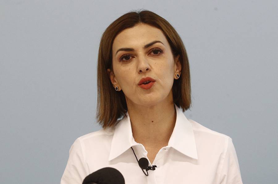&Epsilon;&iota;&rho;ή&nu;&eta; &Alpha;&gamma;&alpha;&pi;&eta;&delta;ά&kappa;&eta;: &Tau;&omicron;&nu; &Nu;&omicron;έ&mu;&beta;&rho;&iota;&omicron; &tau;&omicron; &pi;&rho;ό&gamma;&rho;&alpha;&mu;&mu;&alpha; &pi;&rho;ό&lambda;&eta;&psi;&eta;&sigmaf; &kappa;&alpha;&rho;&delta;&iota;&alpha;&gamma;&gamma;&epsilon;&iota;&alpha;&kappa;ώ&nu; &nu;&omicron;&sigma;&eta;&mu;ά&tau;&omega;&nu; &mu;&epsilon; 10 &kappa;έ&nu;&tau;&rho;&alpha; &alpha;&nu;&alpha;&phi;&omicron;&rho;ά&sigmaf;