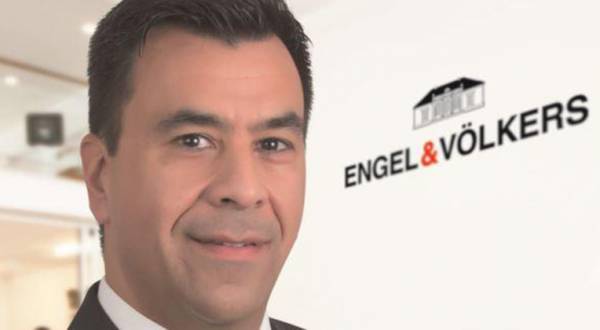 Engel &amp; V&ouml;lkers: &Omicron; &Gamma;&iota;ώ&rho;&gamma;&omicron;&sigmaf; &Pi;&epsilon;&tau;&rho;ά&sigmaf; &alpha;&nu;&alpha;&lambda;&alpha;&mu;&beta;ά&nu;&epsilon;&iota; &kappa;&alpha;&theta;ή&kappa;&omicron;&nu;&tau;&alpha; CEO