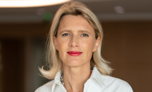 Euler Hermes: &Nu;έ&alpha; &delta;&iota;&epsilon;&upsilon;&theta;ύ&nu;&omicron;&upsilon;&sigma;&alpha; &Sigma;ύ&mu;&beta;&omicron;&upsilon;&lambda;&omicron;&sigmaf; &eta; Clarisse Kopff