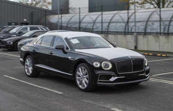 Bentley: &Gamma;&iota;&alpha; &delta;&epsilon;ύ&tau;&epsilon;&rho;&eta; &sigma;&upsilon;&nu;&epsilon;&chi;ή &chi;&rho;&omicron;&nu;&iota;ά &alpha;&pi;έ&sigma;&pi;&alpha;&sigma;&epsilon; &tau;&omicron; &beta;&rho;&alpha;&beta;&epsilon;ί&omicron; &laquo;Net Zero Plastic to Nature&raquo;