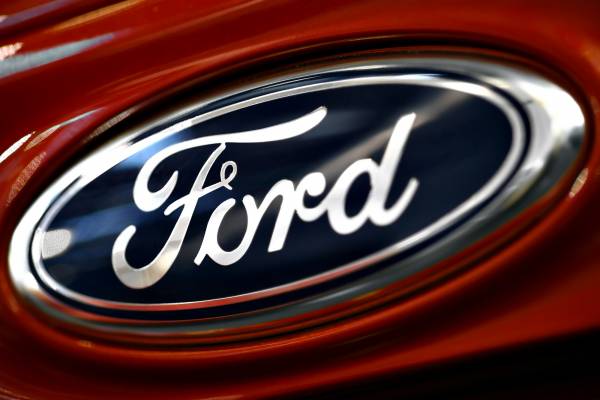 Ford: &Alpha;&nu;&alpha;&kappa;&alpha;&lambda;&epsilon;ί 125.000 &omicron;&chi;ή&mu;&alpha;&tau;&alpha; &lambda;ό&gamma;&omega; &beta;&lambda;&alpha;&beta;ώ&nu; &kappa;&iota;&nu;&eta;&tau;ή&rho;&alpha; &pi;&omicron;&upsilon; &mu;&pi;&omicron;&rho;&epsilon;ί &nu;&alpha; &pi;&rho;&omicron;&kappa;&alpha;&lambda;έ&sigma;&omicron;&upsilon;&nu; &pi;&upsilon;&rho;&kappa;&alpha;&gamma;&iota;έ&sigmaf;