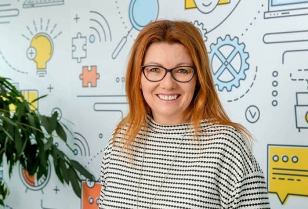 tbi bank: &Nu;έ&alpha; Group Chief People &amp; Culture Officer &eta; Lucie Edwards