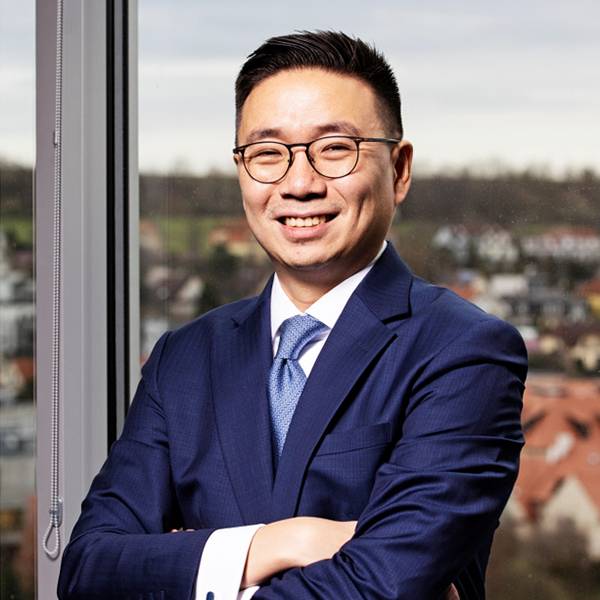Deutsche Bank hires Dino Siason to be Chief Country Officer for the Philippines