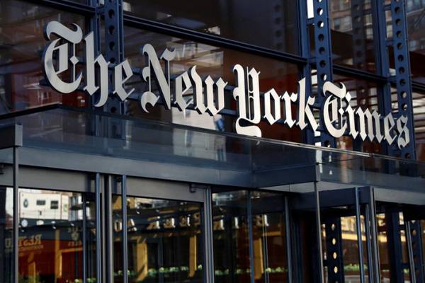 New York Times: &Alpha;&pi;&epsilon;&rho;&gamma;&omicron;ύ&nu; &sigma;ή&mu;&epsilon;&rho;&alpha; &gamma;&iota;&alpha; &pi;&rho;ώ&tau;&eta; &phi;&omicron;&rho;ά &epsilon;&delta;ώ &kappa;&alpha;&iota; 40 &chi;&rho;ό&nu;&iota;&alpha; &omicron;&iota; &epsilon;&rho;&gamma;&alpha;&zeta;ό&mu;&epsilon;&nu;&omicron;&iota; &sigma;&tau;&eta;&nu; &epsilon;&phi;&eta;&mu;&epsilon;&rho;ί&delta;&alpha;