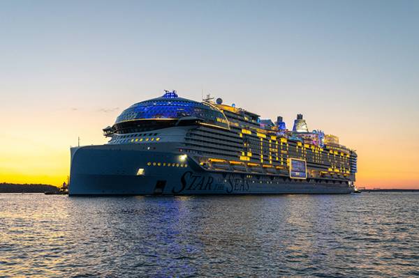 Samsung: &Epsilon;&xi;ό&pi;&lambda;&iota;&sigma;&epsilon; &tau;&omicron; Star of the Seas &tau;&eta;&sigmaf; Royal Caribbean &mu;&epsilon; &pi;&epsilon;&rho;&iota;&sigma;&sigma;ό&tau;&epsilon;&rho;&epsilon;&sigmaf; &alpha;&pi;ό 6.000 Hospitality TVs &kappa;&alpha;&iota; &omicron;&theta;ό&nu;&epsilon;&sigmaf; Smart Signage