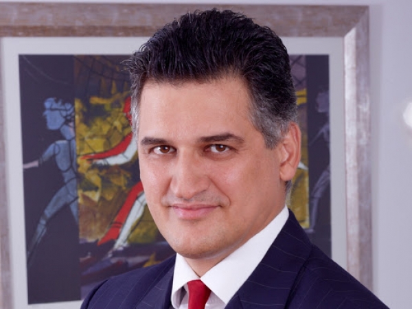 &Omicron; &Pi;ά&nu;&omicron;&sigmaf; &Pi;&alpha;&pi;&alpha;&delta;ό&pi;&omicron;&upsilon;&lambda;&omicron;&sigmaf; &alpha;&pi;&omicron;&chi;&omega;&rho;&epsilon;ί &alpha;&pi;ό &tau;&eta; Forthnet