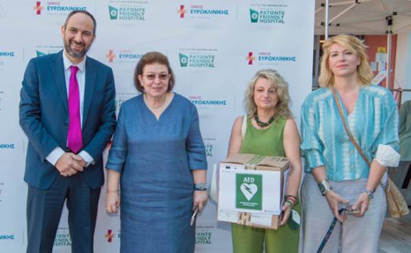 Ό&mu;&iota;&lambda;&omicron;&sigmaf; &Epsilon;&upsilon;&rho;&omega;&kappa;&lambda;&iota;&nu;&iota;&kappa;ή&sigmaf;: &Mu;&epsilon; &alpha;&upsilon;&tau;ό&mu;&alpha;&tau;&omicron; &alpha;&pi;&iota;&nu;&iota;&delta;&omega;&tau;ή &epsilon;&xi;&omicron;&pi;&lambda;ί&zeta;&epsilon;&tau;&alpha;&iota; &omicron; &alpha;&rho;&chi;&alpha;&iota;&omicron;&lambda;&omicron;&gamma;&iota;&kappa;ό&sigmaf; &chi;ώ&rho;&omicron;&sigmaf; &tau;&eta;&sigmaf; &Alpha;&kappa;&rho;ό&pi;&omicron;&lambda;&eta;&sigmaf;