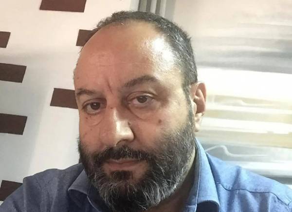 &Pi;έ&theta;&alpha;&nu;&epsilon; &omicron; &delta;&eta;&mu;&omicron;&sigma;&iota;&omicron;&gamma;&rho;ά&phi;&omicron;&sigmaf; &Kappa;ώ&sigma;&tau;&alpha;&sigmaf; &Tau;&sigma;&alpha;&omicron;ύ&sigma;&eta;&sigmaf;
