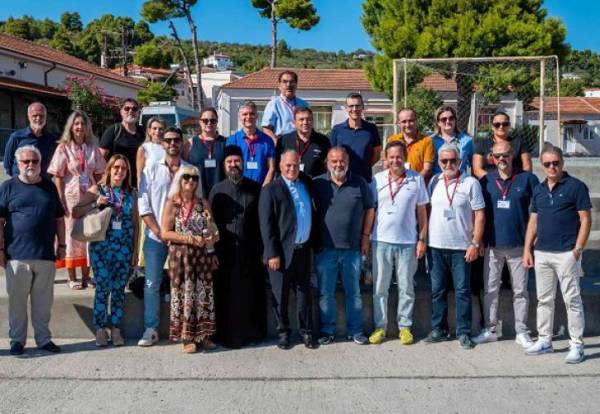 SEAJETS: &Delta;ί&pi;&lambda;&alpha; &sigma;&tau;&omicron;&upsilon;&sigmaf; &kappa;&alpha;&tau;&omicron;ί&kappa;&omicron;&upsilon;&sigmaf; &tau;&omega;&nu; &nu;&eta;&sigma;&iota;ώ&nu; - &Delta;&omega;&rho;&epsilon;ά&nu; &iota;&alpha;&tau;&rho;&iota;&kappa;έ&sigmaf; &epsilon;&xi;&epsilon;&tau;ά&sigma;&epsilon;&iota;&sigmaf; &sigma;&tau;&eta;&nu; &Alpha;&lambda;ό&nu;&nu;&eta;&sigma;&omicron;