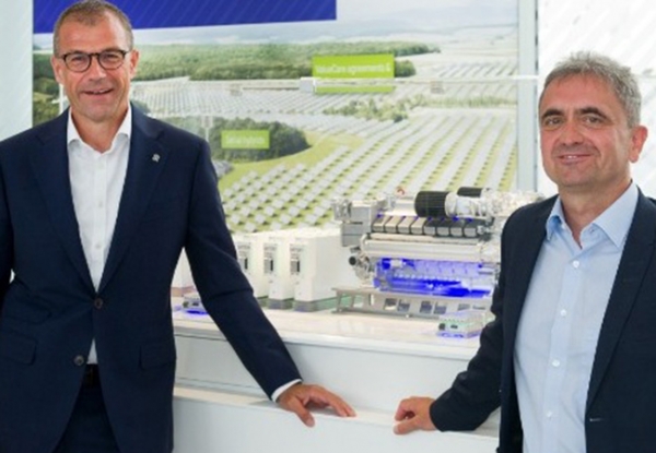 Rolls-Royce Signs MoU for m&yacute;a Platform