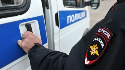 &Mu;ό&sigma;&chi;&alpha;: &Epsilon;&pi;ί&theta;&epsilon;&sigma;&eta; &mu;&epsilon; &mu;&alpha;&chi;&alpha;ί&rho;&iota; &sigma;&epsilon; &epsilon;&kappa;&kappa;&lambda;&eta;&sigma;ί&alpha; - &Delta;ύ&omicron; &tau;&rho;&alpha;&upsilon;&mu;&alpha;&tau;ί&epsilon;&sigmaf;