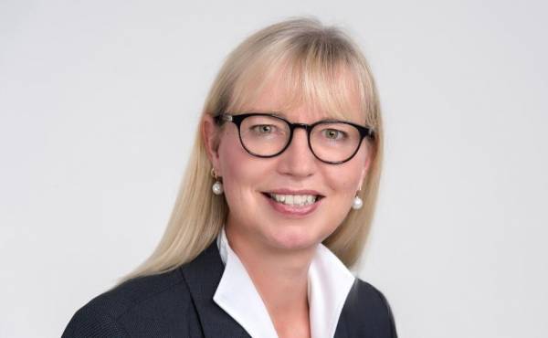 Sabine Schmittroth to leave Commerzbank at the end of the year