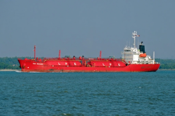 &Pi;&alpha;&rho;&alpha;&delta;ό&theta;&eta;&kappa;&epsilon; &tau;&omicron; LPG Texiana &sigma;&tau;&omicron;&nu; ό&mu;&iota;&lambda;&omicron; &Beta;&alpha;&phi;&epsilon;&iota;ά - &Sigma;&tau;&alpha; 80 &pi;&lambda;&omicron;ί&alpha; &omicron; &upsilon;&pi;ό &delta;&iota;&alpha;&chi;&epsilon;ί&rho;&iota;&sigma;&eta; &sigma;&tau;ό&lambda;&omicron;&sigmaf;