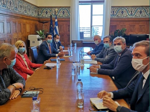 &Phi;. &Gamma;&epsilon;&nu;&nu;&eta;&mu;&alpha;&tau;ά: &Eta; &Kappa;&upsilon;&beta;έ&rho;&nu;&eta;&sigma;&eta; &mu;&epsilon;&theta;&omicron;&delta;&epsilon;ύ&epsilon;&iota; &tau;&omicron;&nu; &laquo;&Theta;ά&nu;&alpha;&tau;&omicron; &tau;&omicron;&upsilon; &Epsilon;&mu;&pi;&omicron;&rho;ά&kappa;&omicron;&upsilon;&raquo;