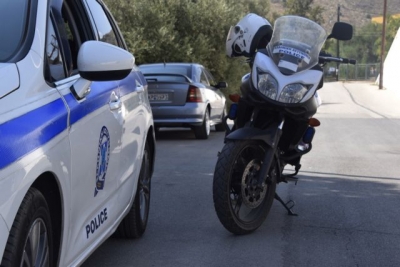 220 &sigma;&upsilon;&lambda;&lambda;ή&psi;&epsilon;&iota;&sigmaf; &gamma;&iota;&alpha; &pi;&alpha;&rho;&alpha;&beta;ί&alpha;&sigma;&eta; &tau;&omega;&nu; &mu;έ&tau;&rho;&omega;&nu; &kappa;&alpha;&tau;ά &tau;&omicron;&upsilon; &kappa;&omicron;&rho;&omega;&nu;&omicron;ϊ&omicron;ύ &alpha;&pi;ό &tau;&eta;&nu; &Pi;έ&mu;&pi;&tau;&eta;