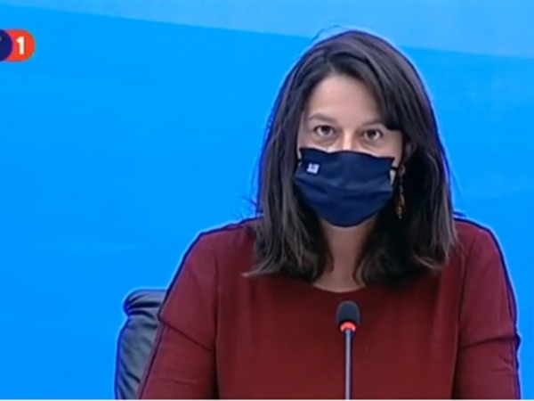 &Kappa;&epsilon;&rho;&alpha;&mu;έ&omega;&sigmaf;: &Alpha;&nu;&omicron;&iota;&chi;&tau;ό &tau;&omicron; &epsilon;&nu;&delta;&epsilon;&chi;ό&mu;&epsilon;&nu;&omicron; &alpha;&nu;&alpha;&beta;&omicron;&lambda;ή&sigmaf; &tau;&eta;&sigmaf; έ&nu;&alpha;&rho;&xi;&eta;&sigmaf; &tau;&omega;&nu; &sigma;&chi;&omicron;&lambda;&epsilon;ί&omega;&nu;