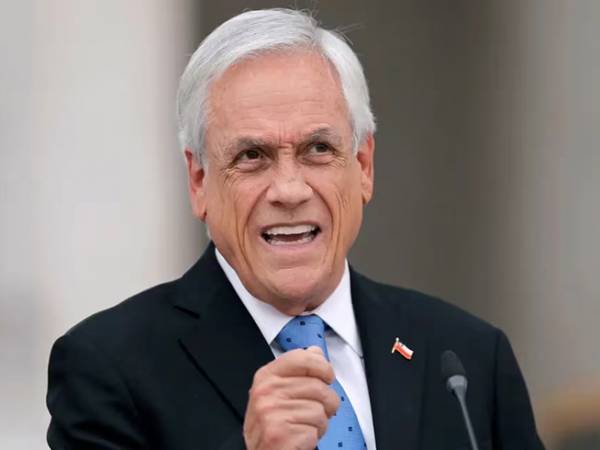 &Sigma;&kappa;&omicron;&tau;ώ&theta;&eta;&kappa;&epsilon; &sigma;&epsilon; &sigma;&upsilon;&nu;&tau;&rho;&iota;&beta;ή &epsilon;&lambda;&iota;&kappa;&omicron;&pi;&tau;έ&rho;&omicron;&upsilon; &omicron; &pi;&rho;ώ&eta;&nu; &pi;&rho;ό&epsilon;&delta;&rho;&omicron;&sigmaf; &tau;&eta;&sigmaf; &Chi;&iota;&lambda;ή&sigmaf;, &Sigma;&epsilon;&mu;&pi;ά&sigma;&tau;&iota;&alpha;&nu; &Pi;&iota;&nu;&iota;έ&rho;&alpha;