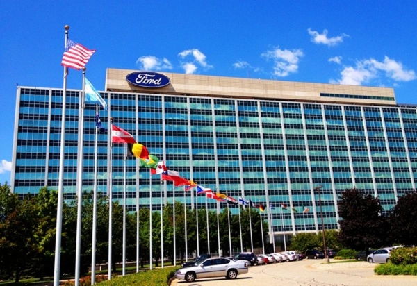 Ford: &Alpha;&nu;&alpha;&mu;έ&nu;&epsilon;&iota; &mu;&epsilon;ί&omega;&sigma;&eta; &epsilon;&sigma;ό&delta;&omega;&nu; &kappa;&alpha;&tau;ά 15,7% &sigma;&tau;&omicron; &alpha;΄ &tau;&rho;ί&mu;&eta;&nu;&omicron;