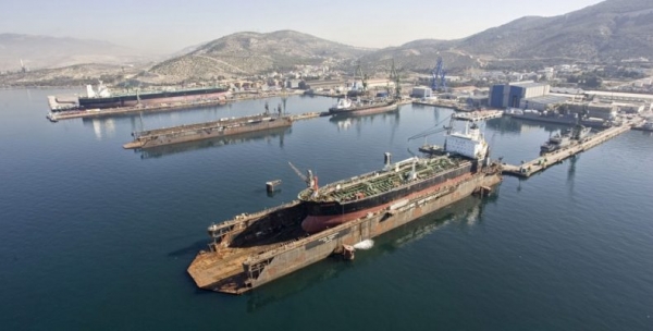&Xi;&epsilon;&kappa;&iota;&nu;ά &omicron; &delta;&iota;&alpha;&gamma;&omega;&nu;&iota;&sigma;&mu;ό&sigmaf; &gamma;&iota;&alpha; &tau;&eta;&nu; &iota;&delta;&iota;&omega;&tau;&iota;&kappa;&omicron;&pi;&omicron;ί&eta;&sigma;&eta; &tau;&omega;&nu; &Nu;&alpha;&upsilon;&pi;&eta;&gamma;&epsilon;ί&omega;&nu; &Sigma;&kappa;&alpha;&rho;&alpha;&mu;&alpha;&gamma;&kappa;ά