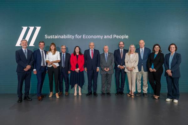 &Pi;&epsilon;&iota;&rho;&alpha;&iota;ώ&sigmaf;: Forum &sigma;&upsilon;&zeta;ή&tau;&eta;&sigma;&eta;&sigmaf; &mu;&epsilon; &theta;έ&mu;&alpha; &laquo;&Beta;&iota;&omega;&sigma;&iota;&mu;ό&tau;&eta;&tau;&alpha; &gamma;&iota;&alpha; &tau;&eta;&nu; &Omicron;&iota;&kappa;&omicron;&nu;&omicron;&mu;ί&alpha; &kappa;&alpha;&iota; &tau;&eta;&nu; &Kappa;&omicron;&iota;&nu;&omega;&nu;ί&alpha;&raquo;