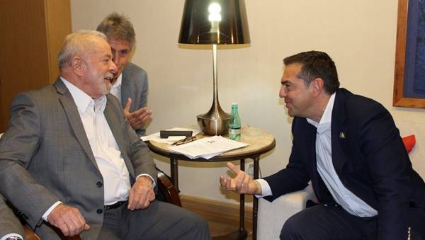 &Sigma;&upsilon;&nu;&alpha;&nu;&tau;ή&sigma;&epsilon;&iota;&sigmaf; &Alpha;&lambda;. &Tau;&sigma;ί&pi;&rho;&alpha; &kappa;&alpha;&tau;ά &tau;&eta;&nu; &omicron;&rho;&kappa;&omega;&mu;&omicron;&sigma;ί&alpha; &tau;&omicron;&upsilon; &nu;έ&omicron;&upsilon; &pi;&rho;&omicron;έ&delta;&rho;&omicron;&upsilon; &tau;&eta;&sigmaf; &Beta;&rho;&alpha;&zeta;&iota;&lambda;ί&alpha;&sigmaf; &Lambda;&omicron;ύ&lambda;&alpha; &nu;&tau;&alpha; &Sigma;ί&lambda;&beta;&alpha;